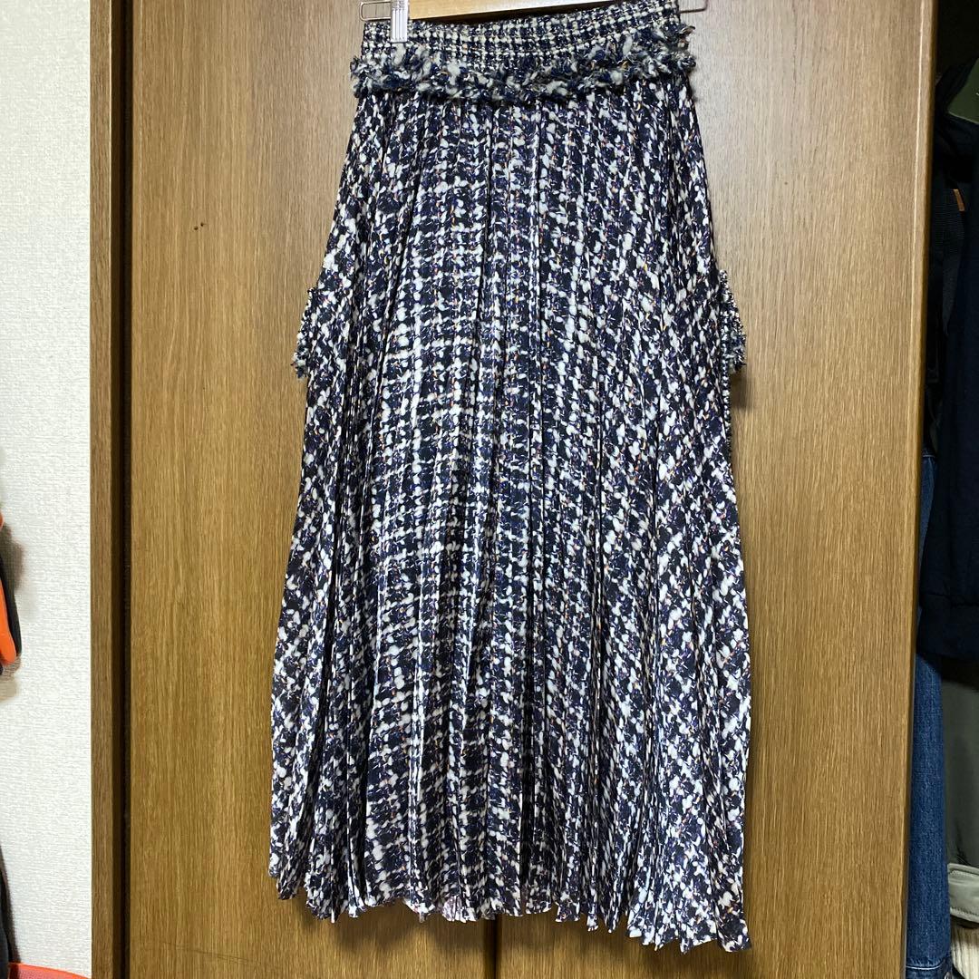 sacai プリーツフレアスカート ネイビーとホワイトチェック