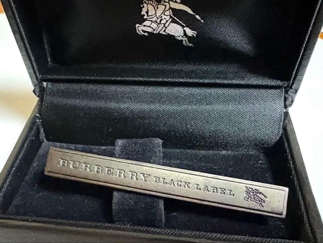 BURBERRY BLACK LABELタイピン&カフスセット
