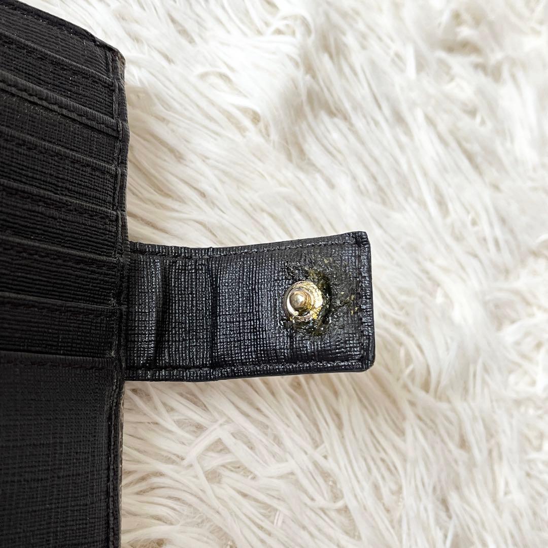 美品✨GUCCI グッチ　GGスプリーム　二つ折り財布　GGチャーム　ベージュ