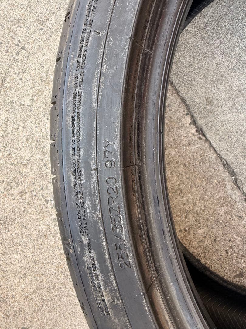 255/35/r20 FALKEN AZENIS FK520夏タイヤ 4本セット
