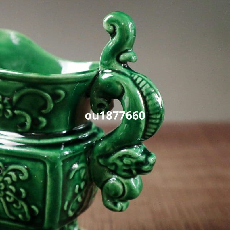 清乾隆緑釉レリーフ酒爵 景徳鎮 陶磁器 装飾品 現代工芸品 美術品 置物