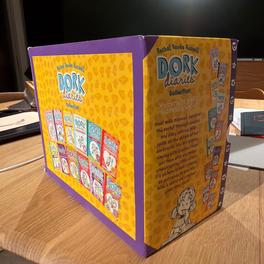 Dork Diaries コレクションボックス 1-12巻