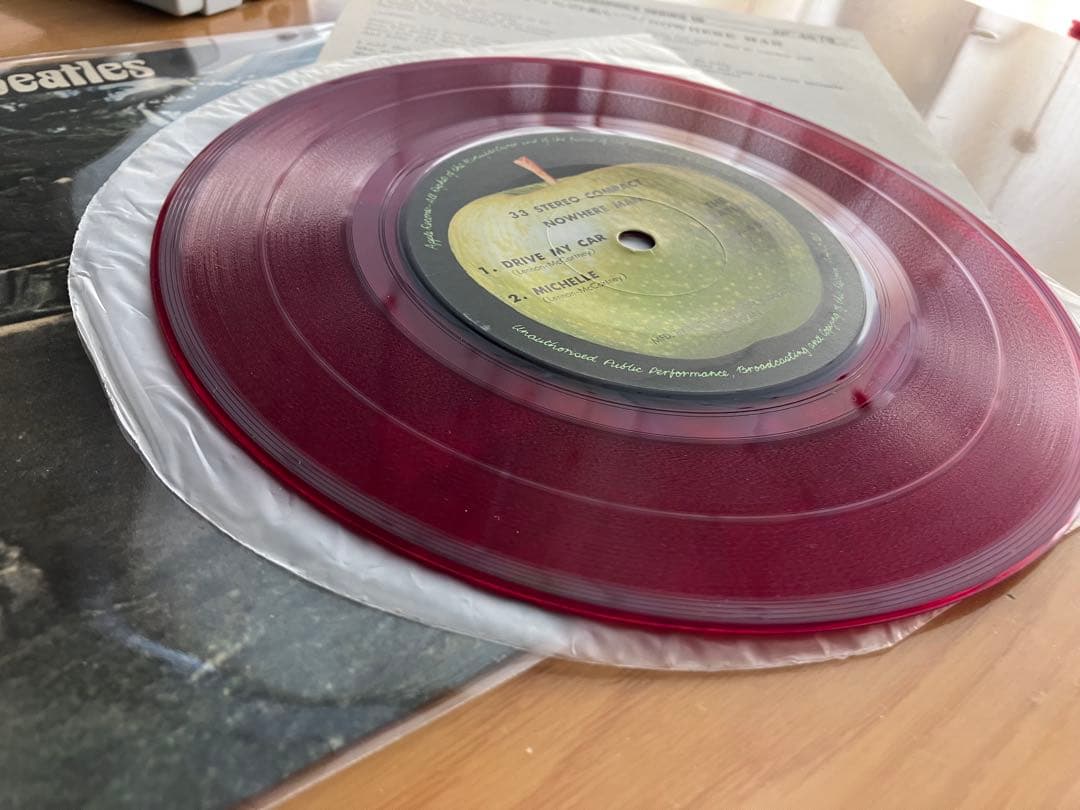 ビートルズ ニアミント赤盤　稀少赤盤　ひとりぼっちのあいつ