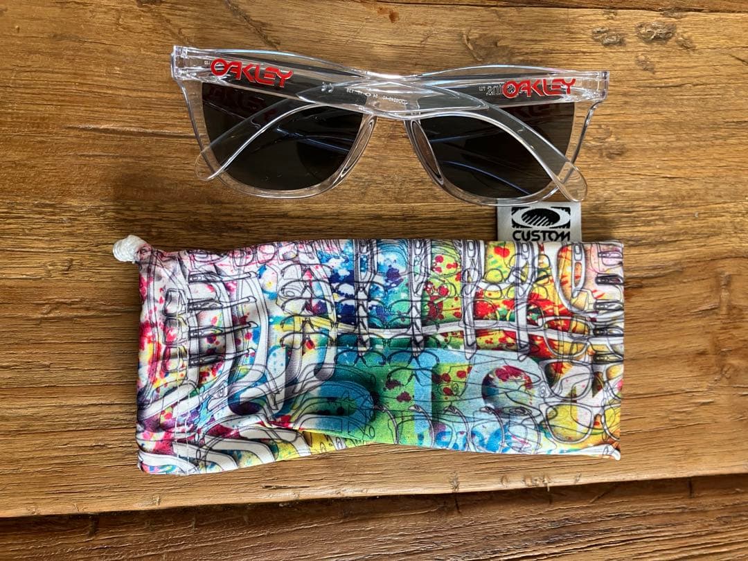 Oakley Frogskinsクリアフレーム サングラス