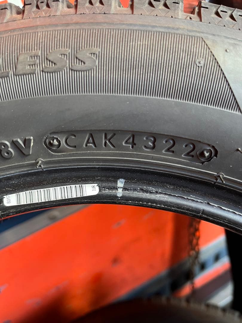 バリ山 ブリジストン 2022年製 VRX2 155/65r14 ブリザック