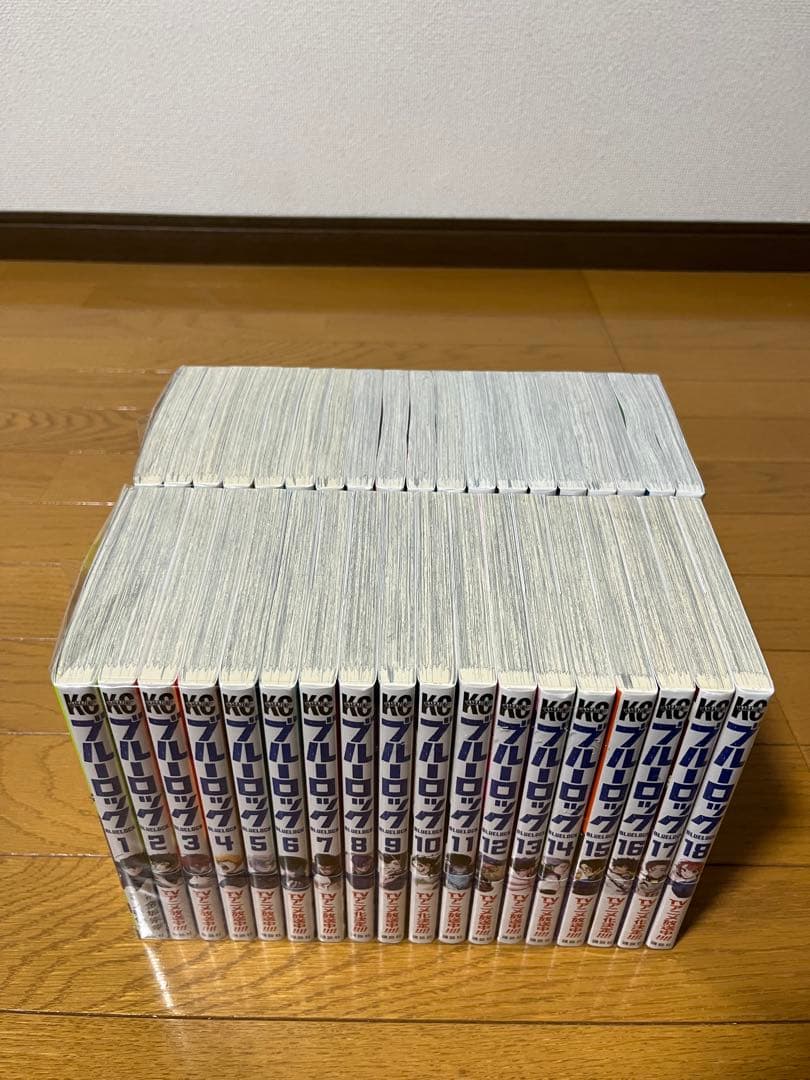 ブルーロック 1巻〜37巻　全巻セット　新品未開封5冊あり 帯付き多数