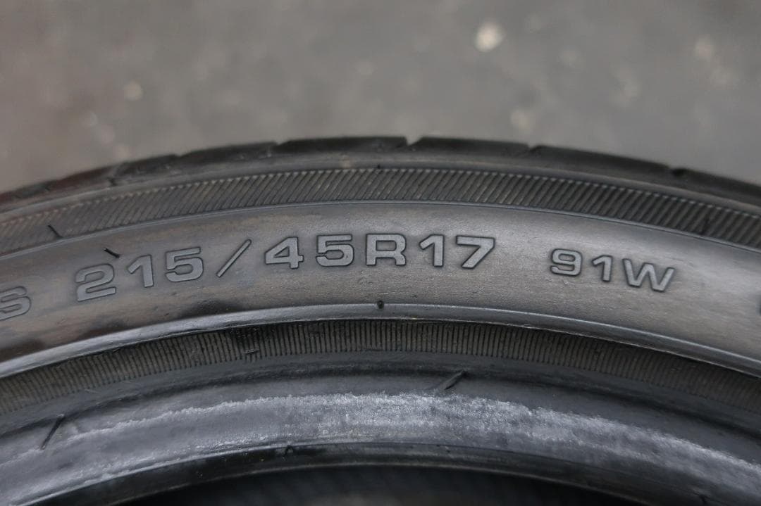 そう様送料込　2025年製　グリンランダー　215/45R17　バリ溝　4本