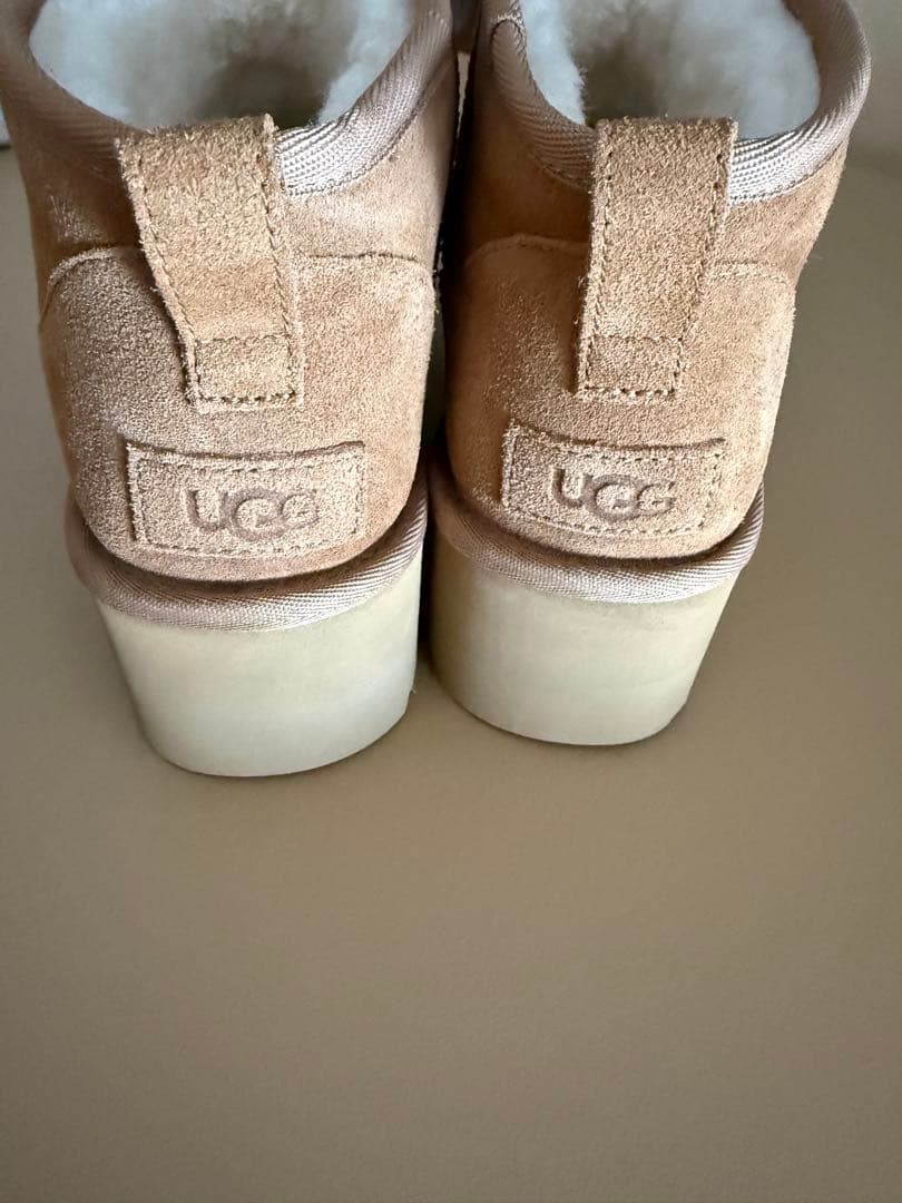 UGG クラシックウルトラミニプラットフォーム チェスナット 25cm