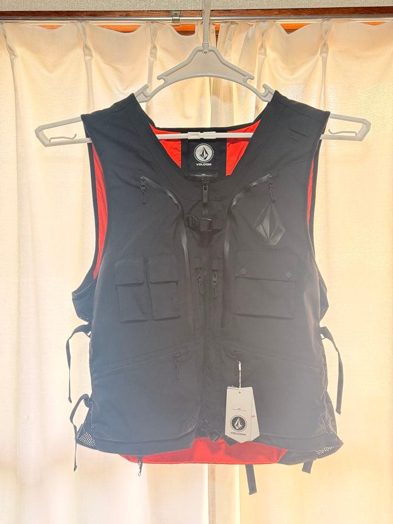 新品タグ付き！Volcom ベスト　IGUCHI SLACK VEST S
