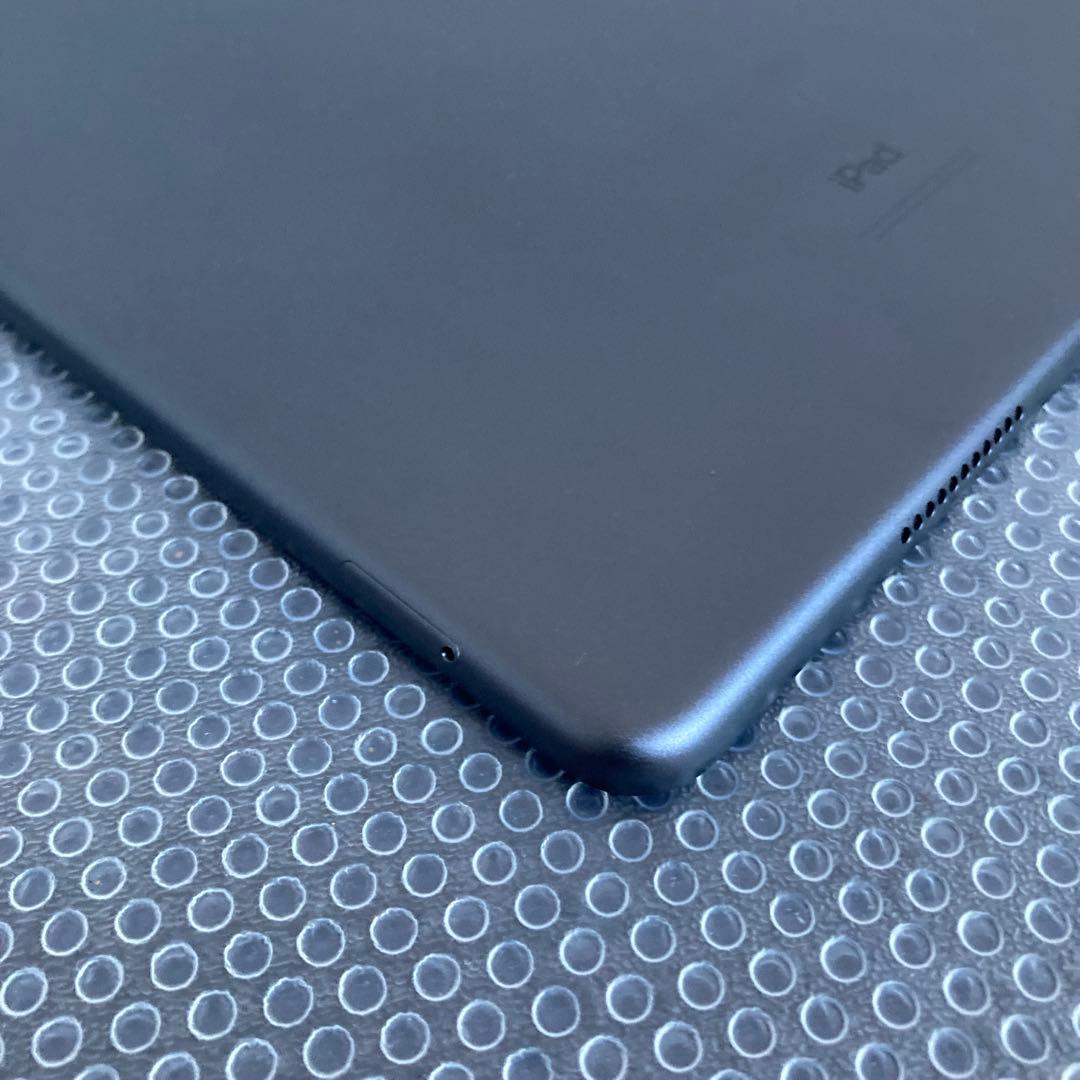 927 外観美品☆電池最良好☆iPad Air3 64GB SIMフリー☆