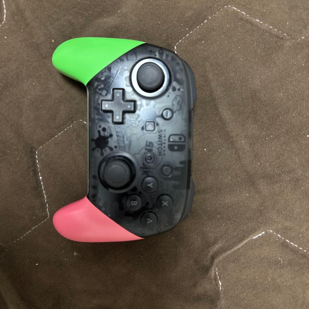 ニンテンドースイッチ　本体+TV出力セット+joycon+プロコン+カセットあり