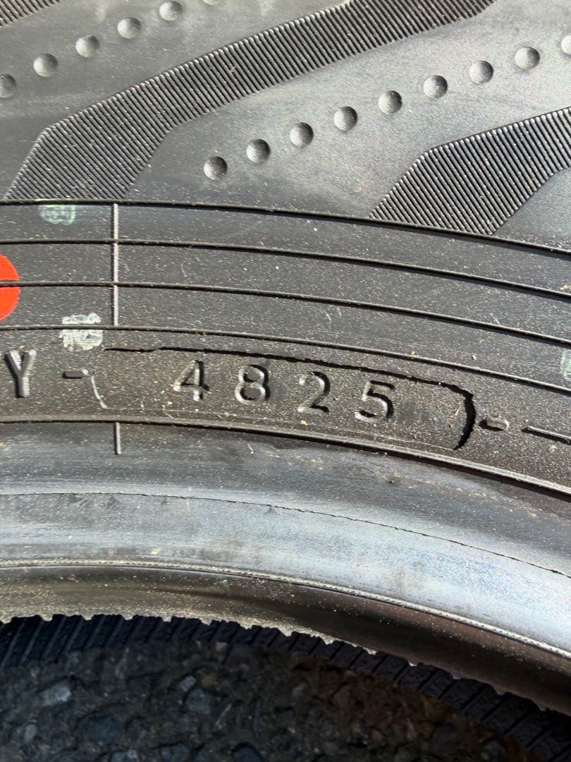 新車外し 40アルファードZ純正タイヤ 225/65R17