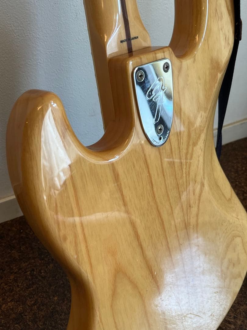 今だけ値下げ【Fender Japan】ジャズベースJB75