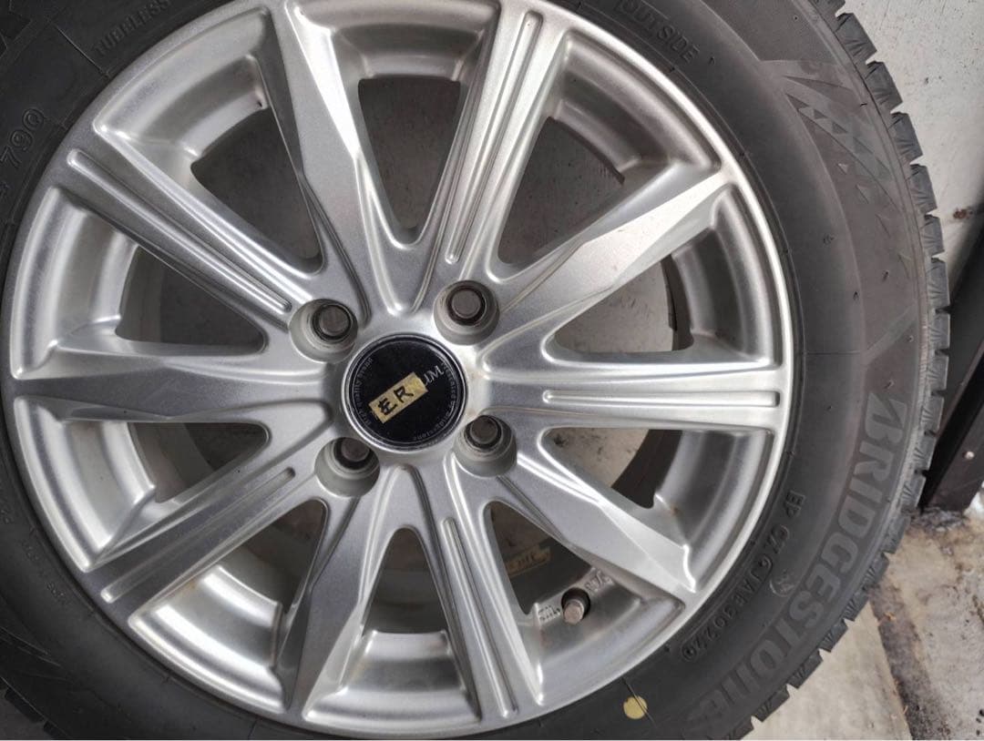 【sou様限定】スタッドレス 22年BS VRX3 165/65r14 ホイール