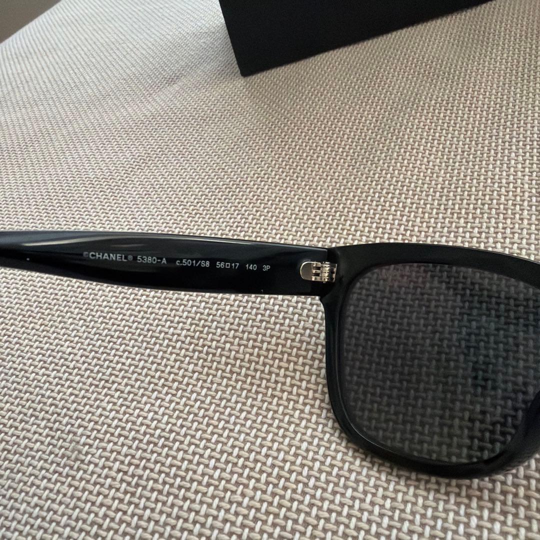 CHANEL サングラス　ブラック　フレーム