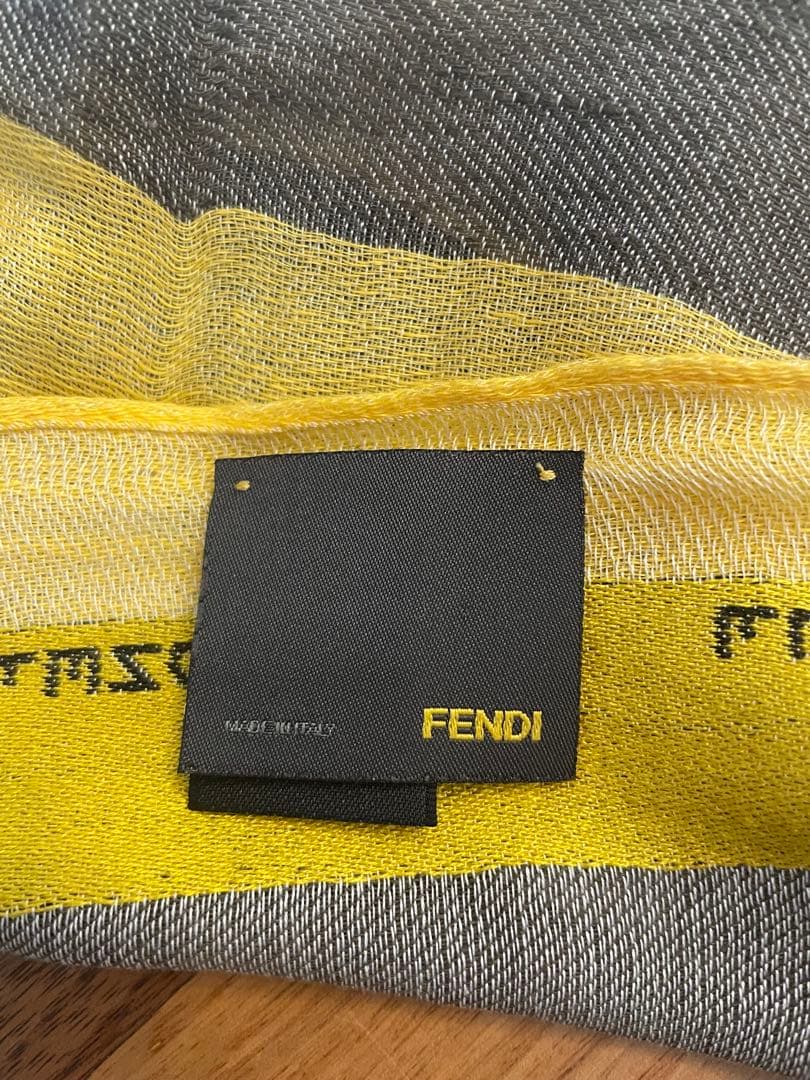 FENDI ストライプストール【未使用品】