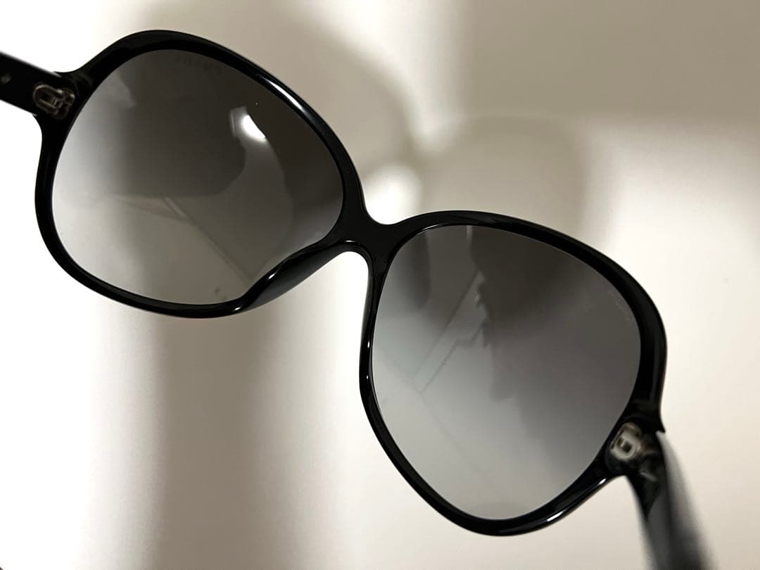 PRADA ロゴ入り サングラス SPR 19I ブラック 黒 眼鏡 アイウェア