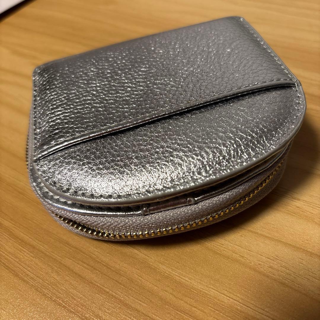 新品 ear PAPILLONNER シンプルラウンド折り財布 シルバー