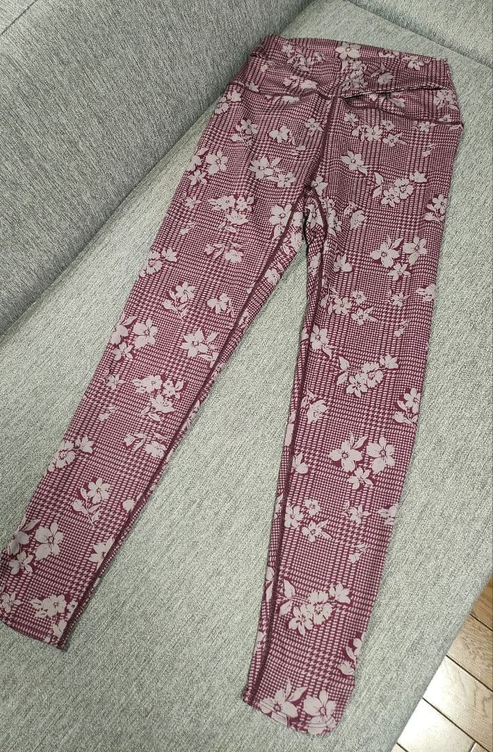 あっちゃむ❀㉓SUKALA Lレギンス花柄 M レッドパープル＆タンク