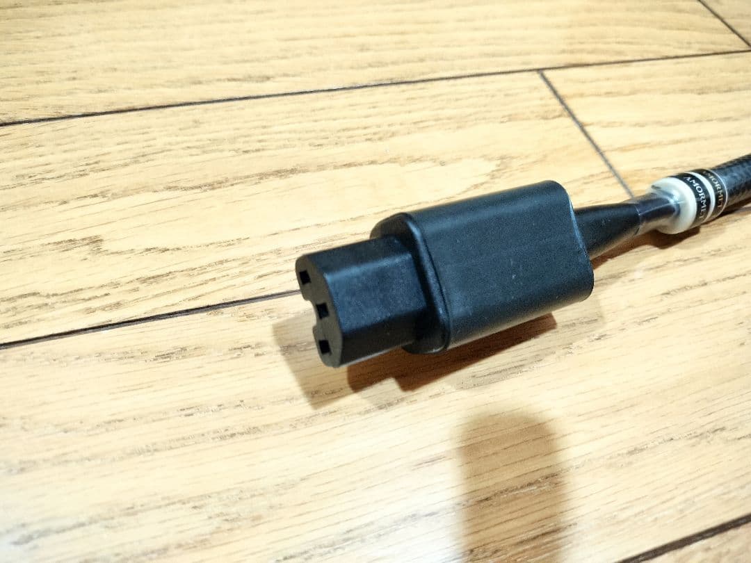 amormet装着 oyaide PC-23 使用 自作電源ケーブル 約1.2m