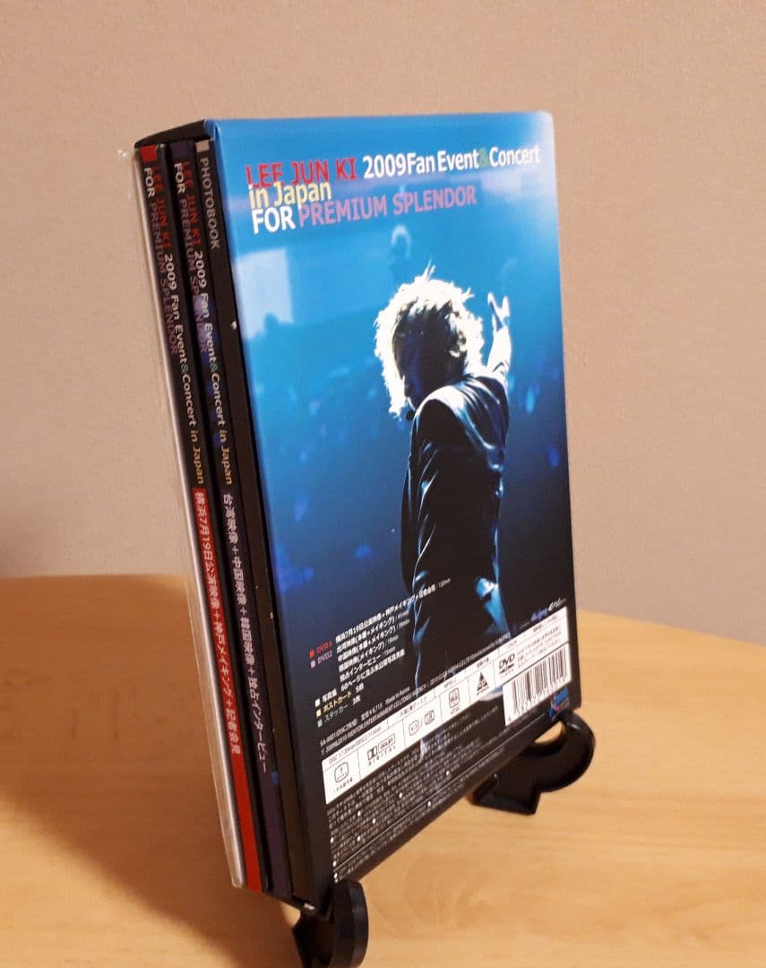 「お値下げ中」イ・ジュンギ '09年DVD&写真集（ポスカ&ステッカー有り）