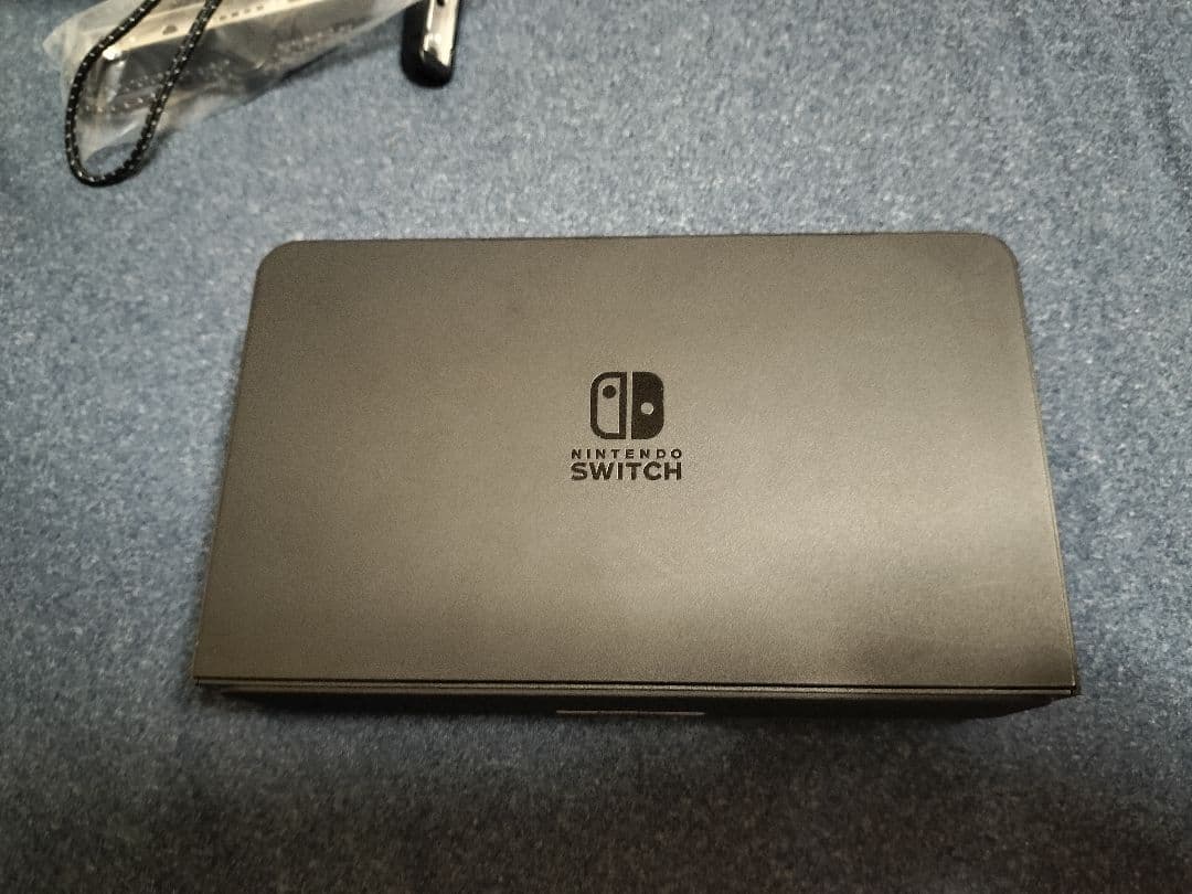 任天堂　Switch　有機ELモデル　オマケ付き