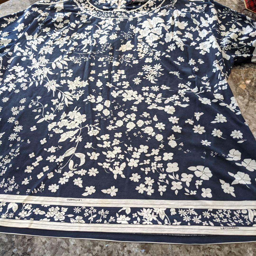LEONARD ネイビーフラワープリント 半袖Tシャツl