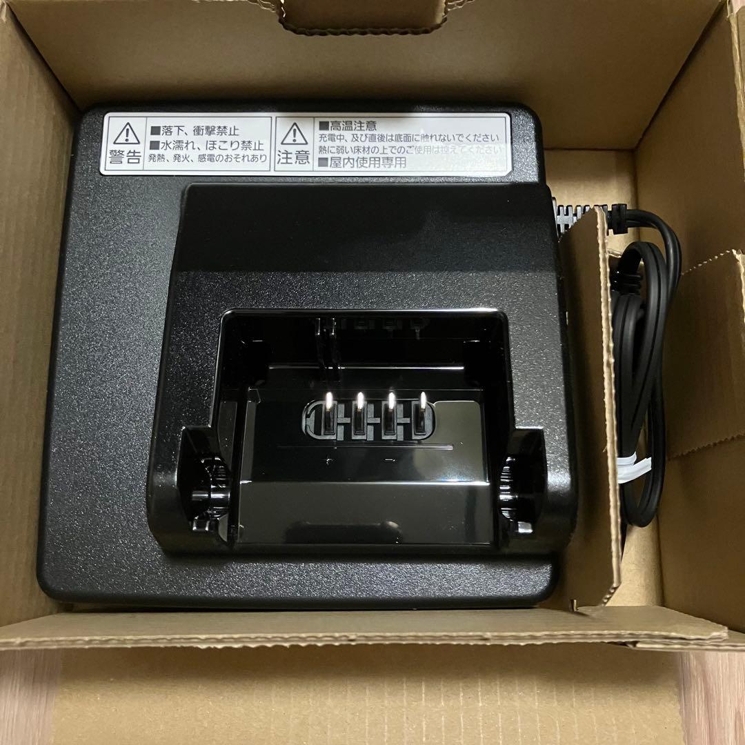 バッテリー充電器　パナソニック　NKJ075Z 新品