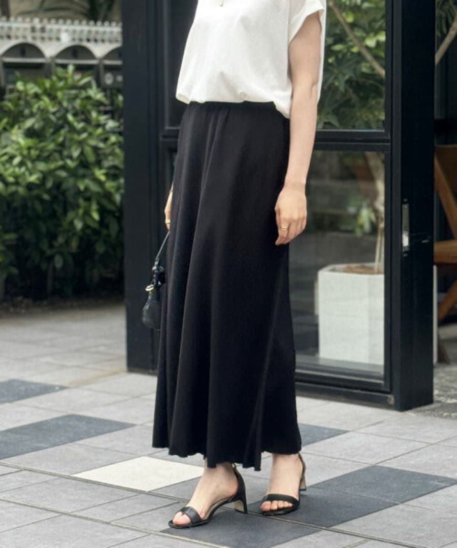 ビアズリー　バックテールニドムスカート美品