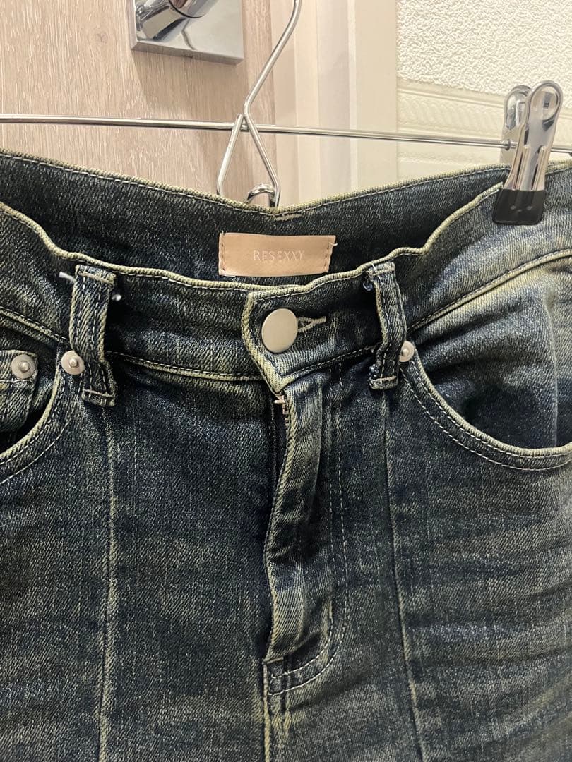 RESEXXY カットアウトリボンデニムパンツ