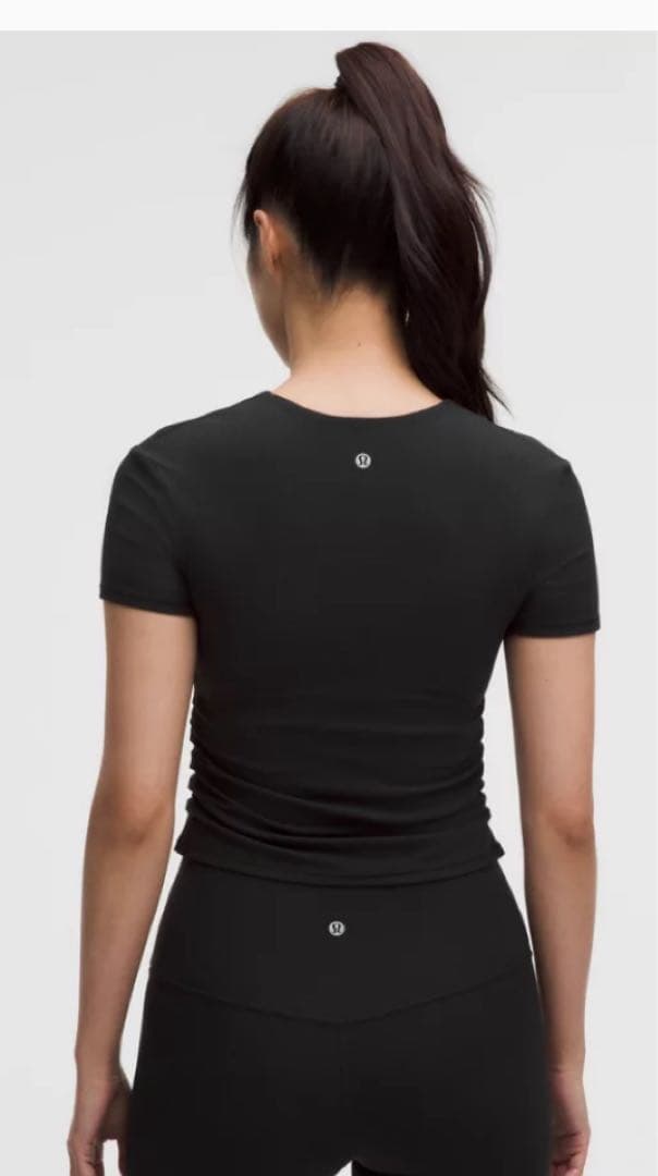【美品】ルルレモン lululemon Nulu V-Neck T-Shirt
