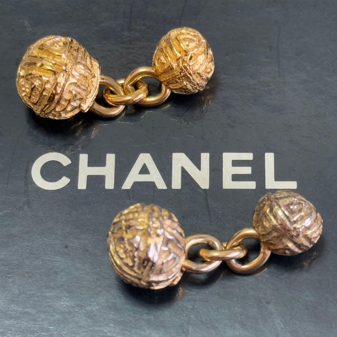 専用　ヴィンテージ　CHANEL ラージボール　カフス