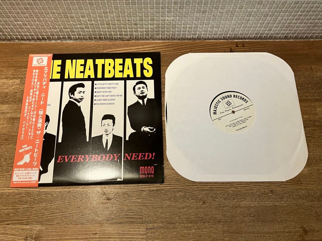 JUMPIN'JUKEBOX + THE NEATBEATSレコード+ステッカー