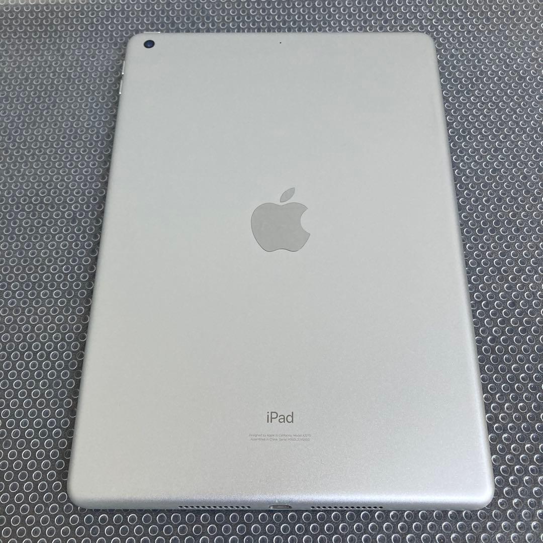 703【早い者勝ち】iPad8 第8世代 32GB WIFIモデル☆
