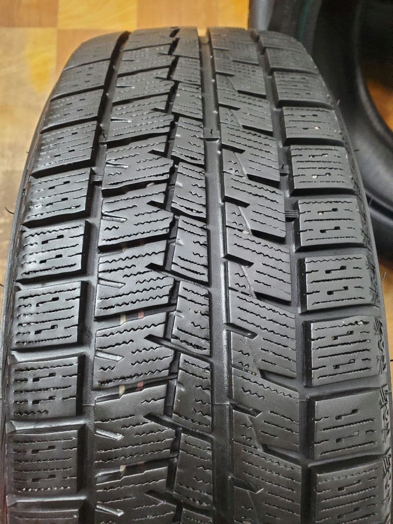 185/60R15 スタッドレス クムホ ウィンタークラフト wi61