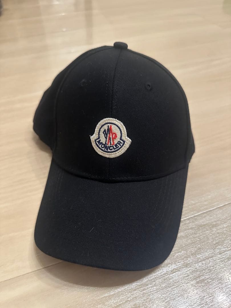 Moncler ブラックキャップ