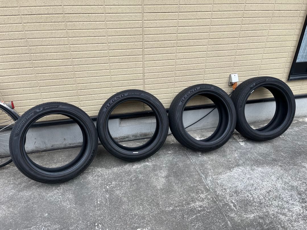 REGNO GR-XⅢ 225/45R18 タイヤ