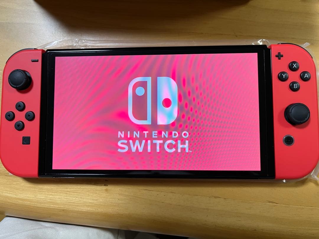 Nintendo Switch マリオレッド 美品
