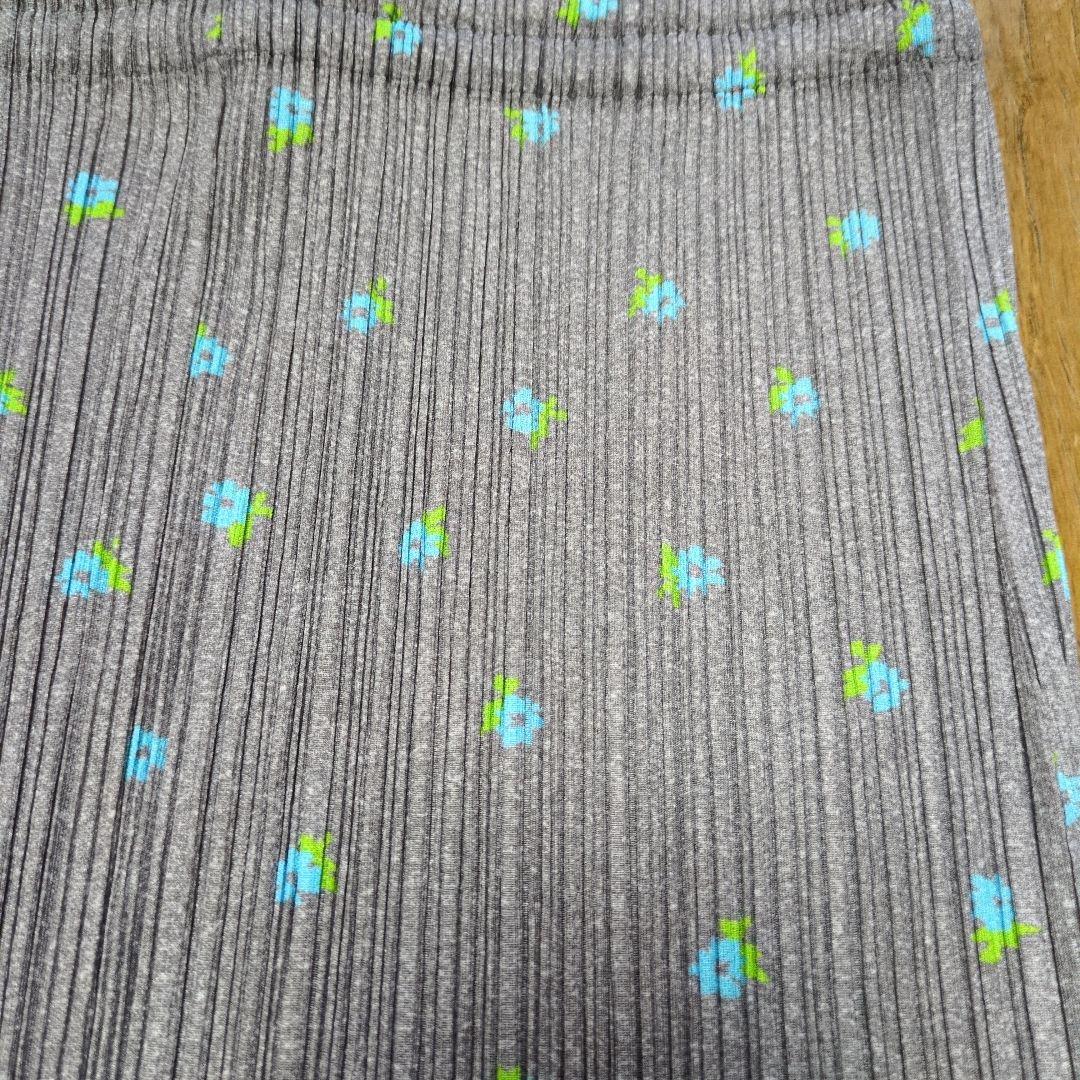 pleats please イッセイミヤケ　スカート　変形フラワー花柄　サイズ3