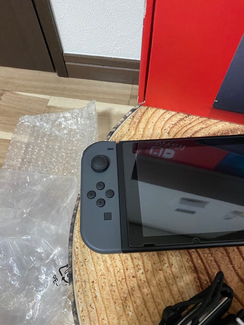 Nintendo Switch ニンテンドースイッチ本体　グレー ①