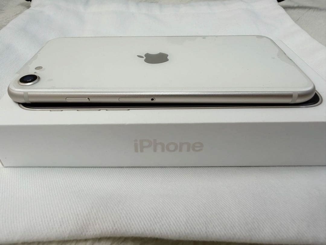 iPhone SE3 128GB スタートライト SIMフリー