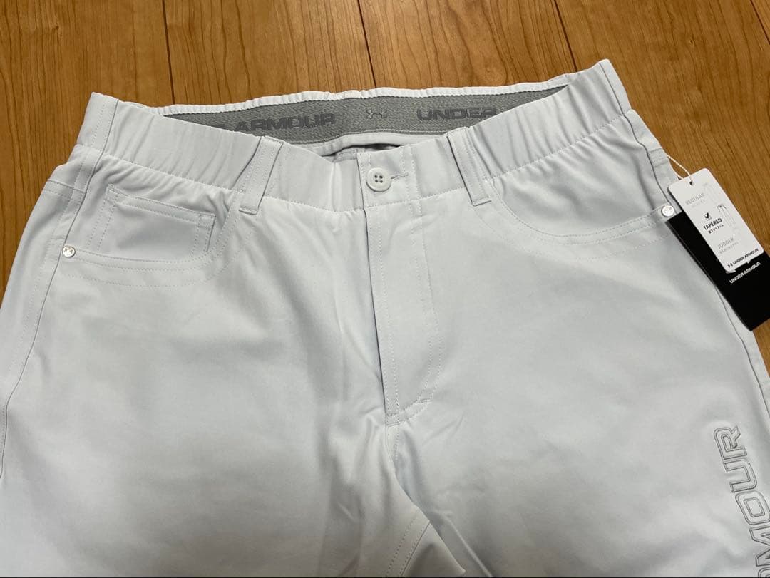 新品未使用 Under Armour アンダーアーマー ストレッチ撥水パンツ