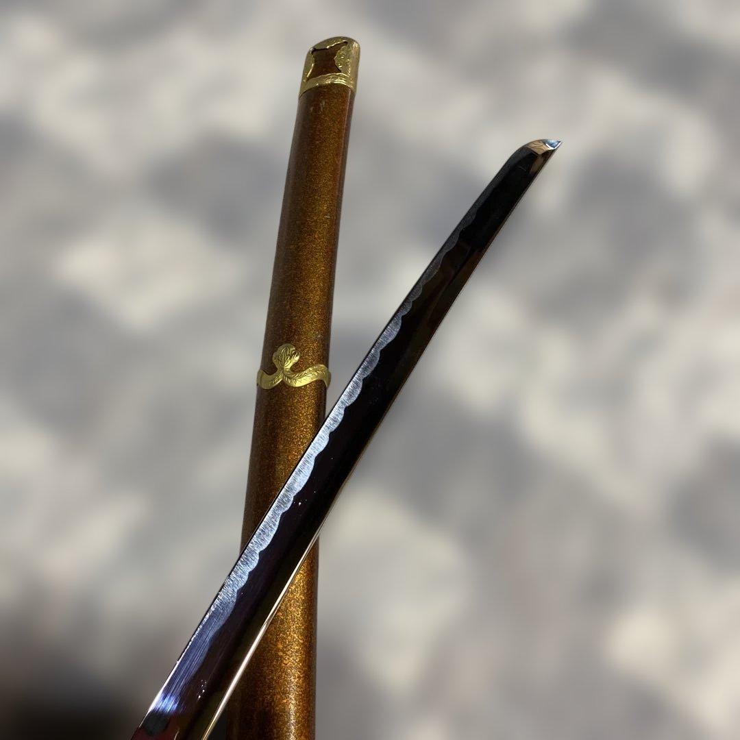 模造刀 太刀 金茶柄 太刀型金鍔 金口金尻梨地呂鞘