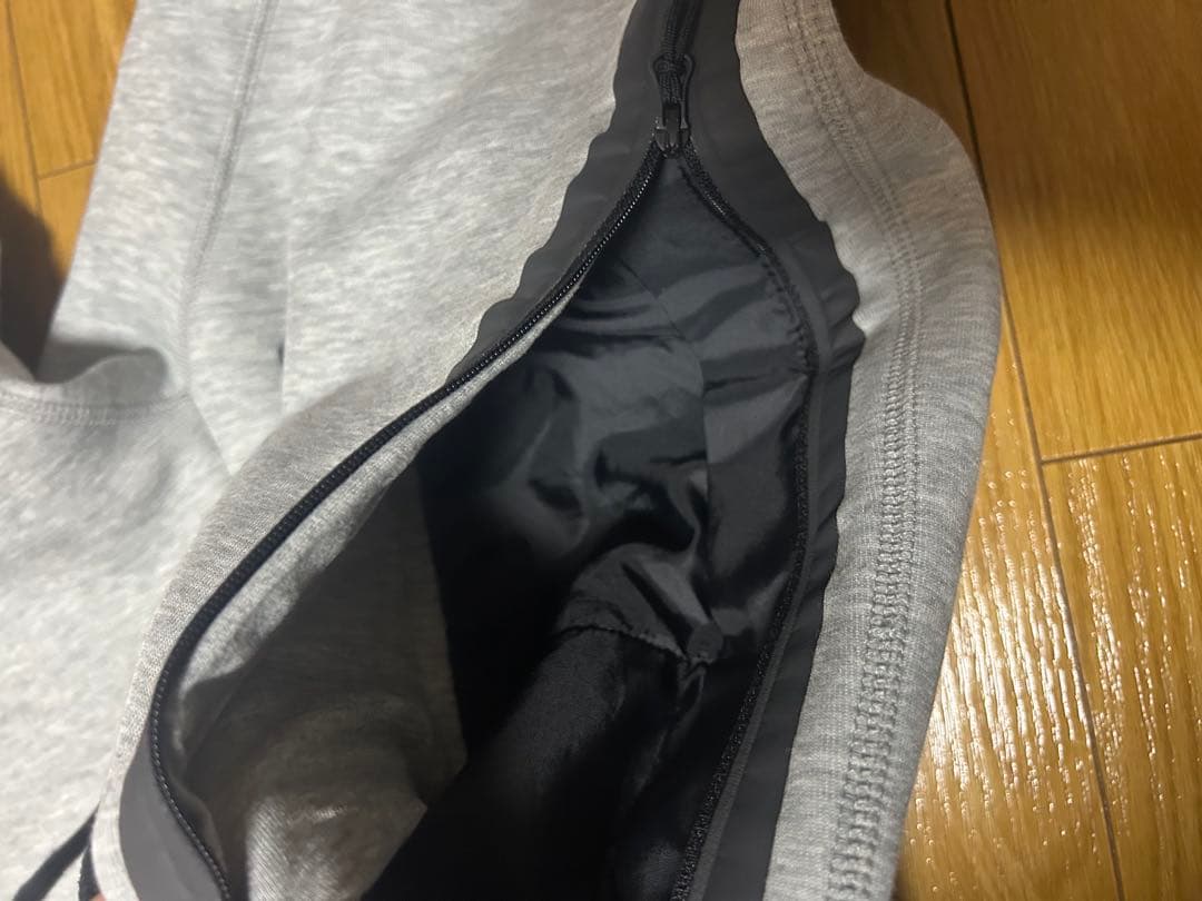 NIKEテックフリースセットアップグレー