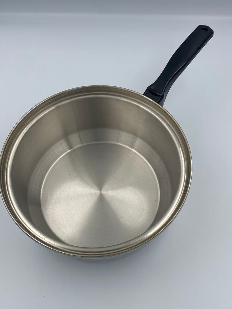 【INKOR】インコア　鍋、穴あき片手鍋スチーマー、浅型ボウル、蓋の4点セット。