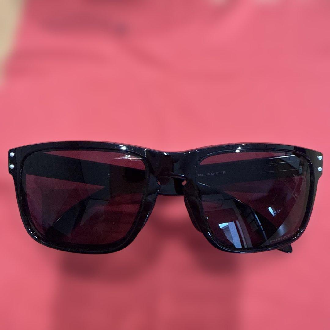 OAKLEY オークリーHolbrookサングラス