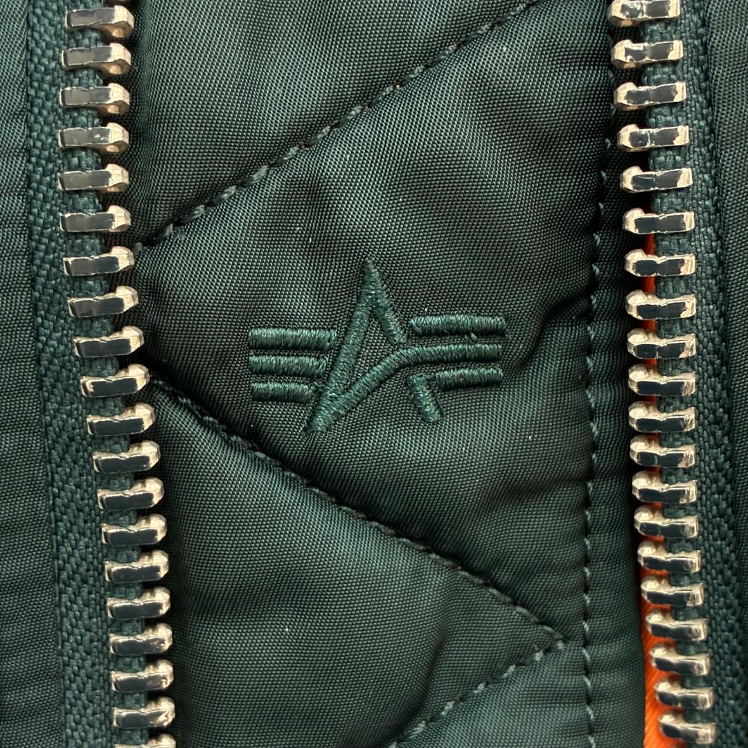 コ*ー様 レアカラー　ALPHA INDUSTRIES　MA-1　M　ダークグリ