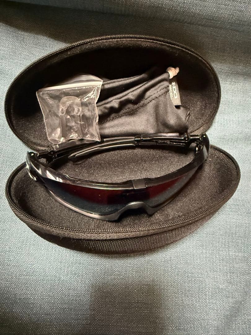 OAKLEY JAWBREAKER ブラック
