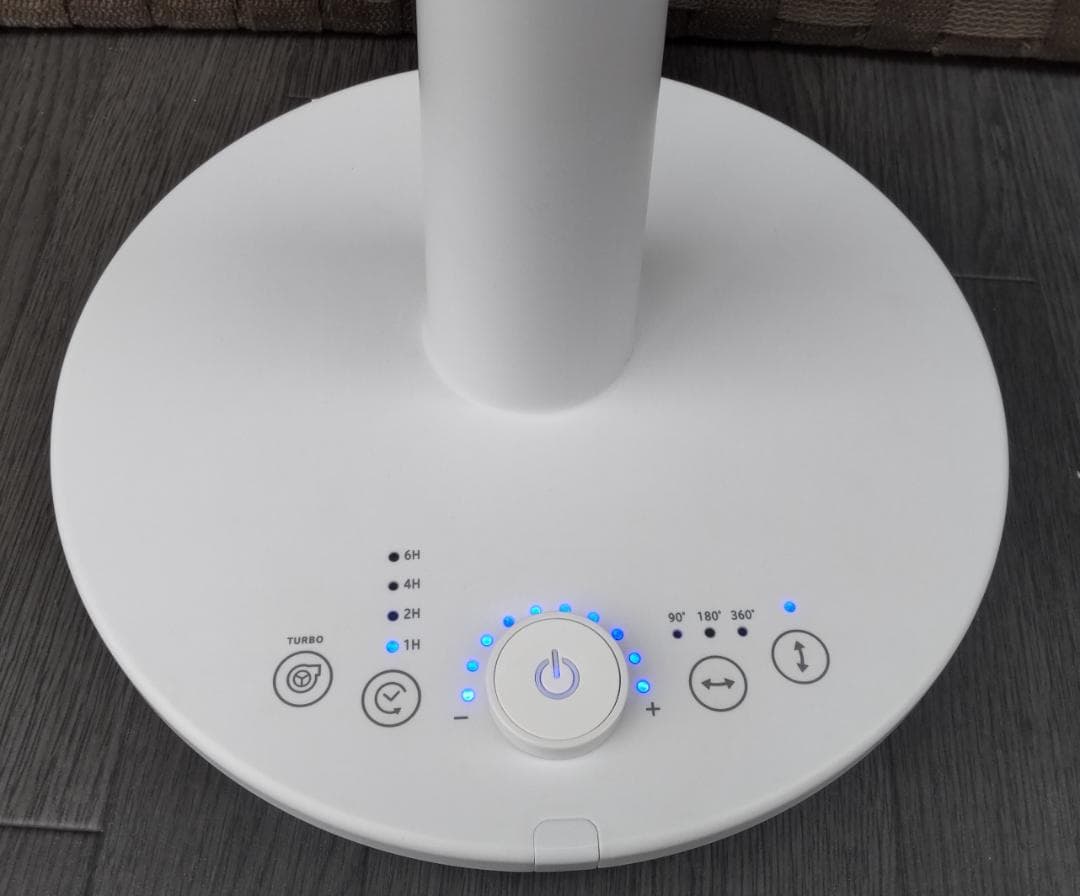美品　360°首振り　サーキュレーター　KCF-1811　扇風機　2022年製
