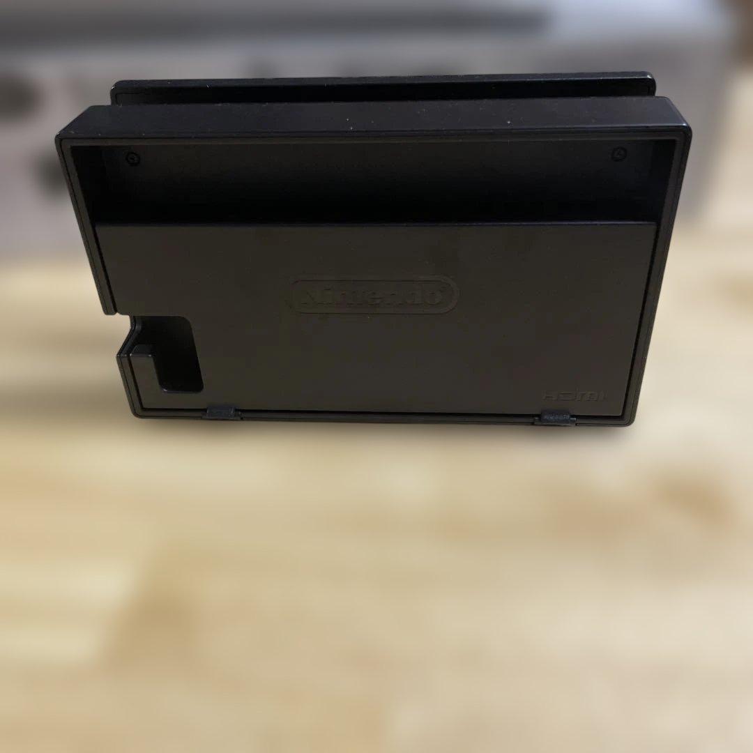 Nintendo Switch 本体 赤/青/緑/ピンク　付属品あり